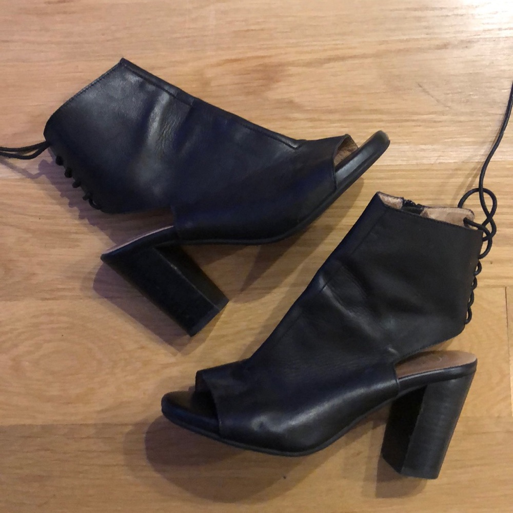 Jeffrey Campbell leather open toe lace up heel